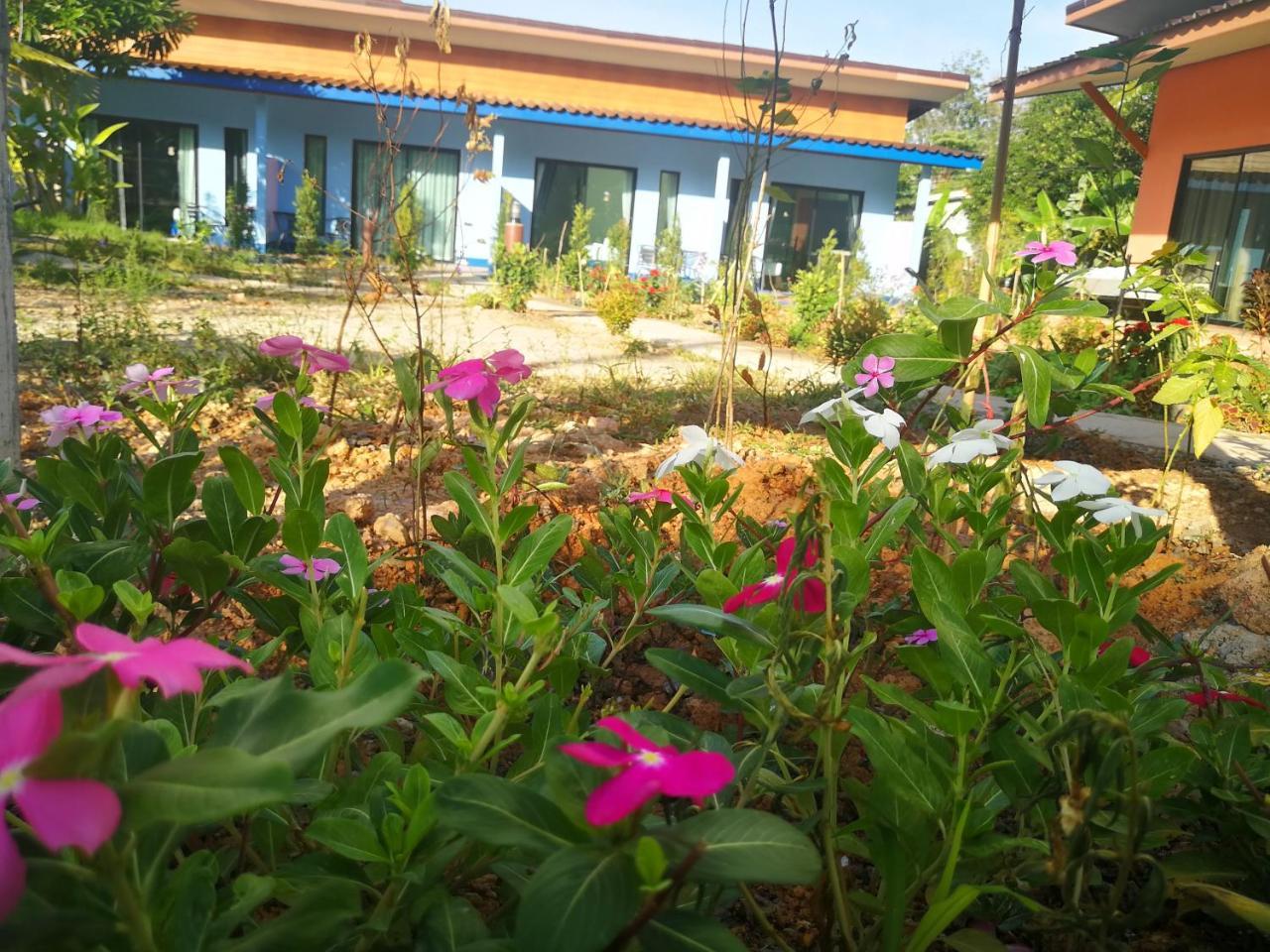 Weixiao Lanta Resort Koh Lanta Bagian luar foto